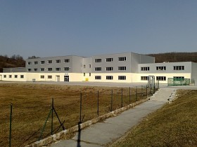 Rekonštrukcia ZŠ V.Krtíš na výrobnú halu Furni Finisch